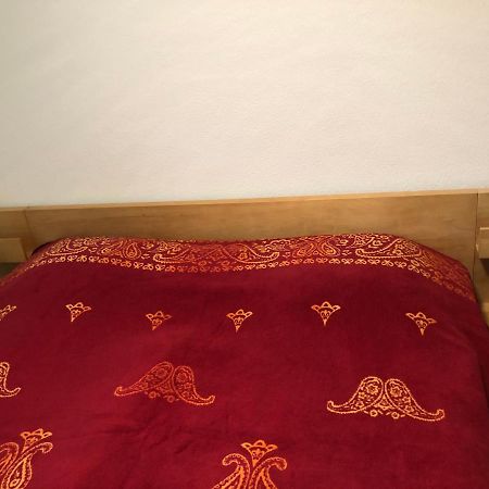 Mona'S Sleep & Go Bed & Breakfast Buren  Exterior foto